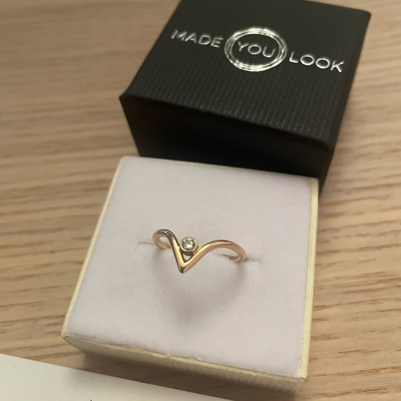 Solid Gold and Diamond Wishbone Ring - Picture 4 of 5